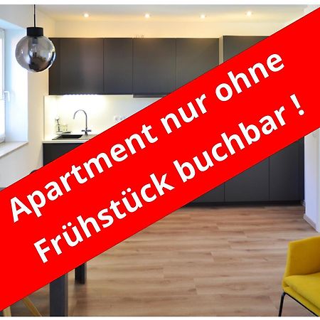 Hotel-Garni 'Zum Weinkrug' Sommerhausen Eksteriør bilde