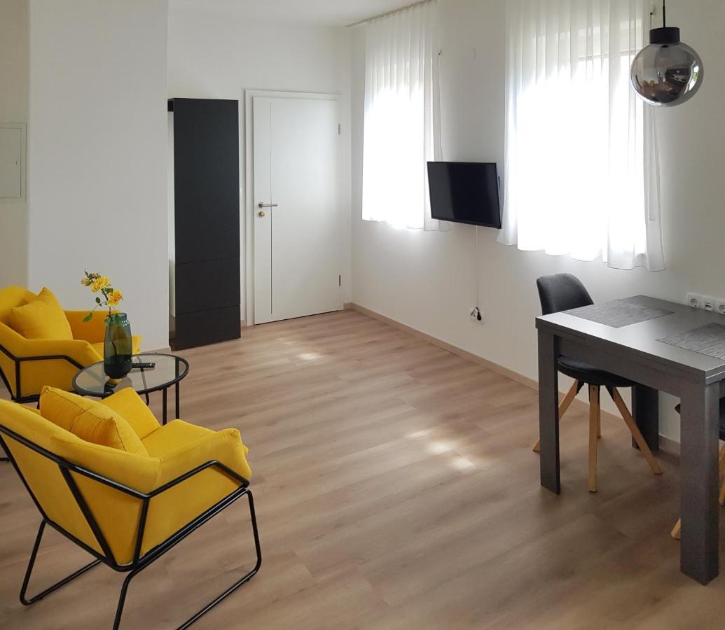 Hotel-Garni 'Zum Weinkrug' Sommerhausen Rom bilde