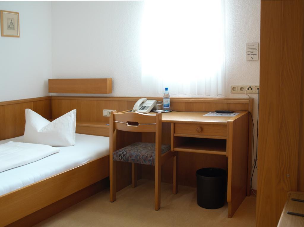 Hotel-Garni 'Zum Weinkrug' Sommerhausen Rom bilde