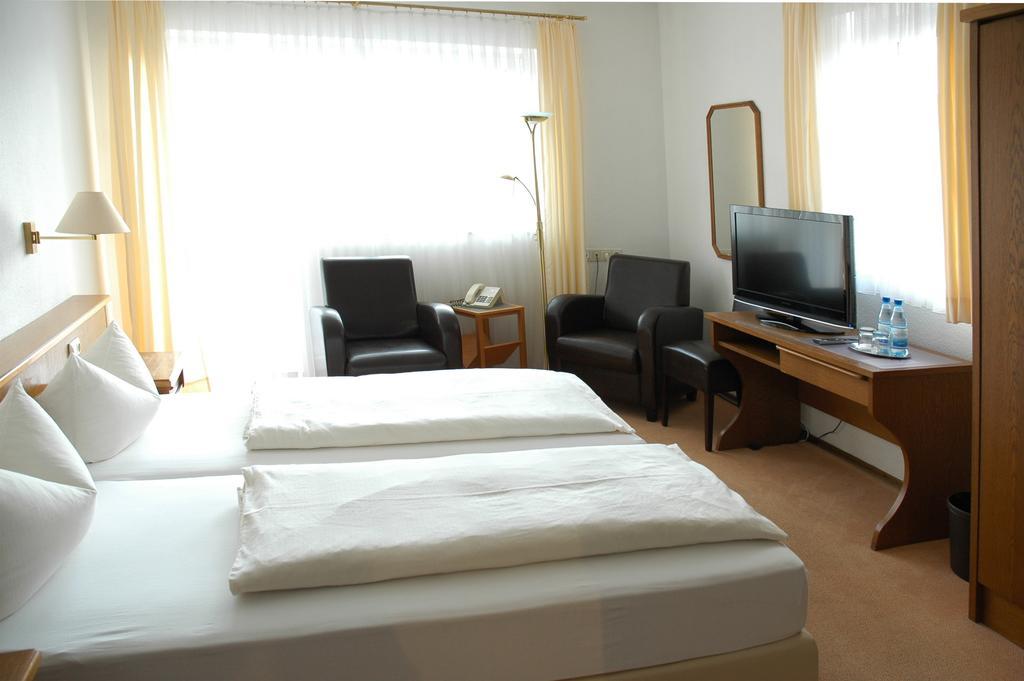 Hotel-Garni 'Zum Weinkrug' Sommerhausen Rom bilde